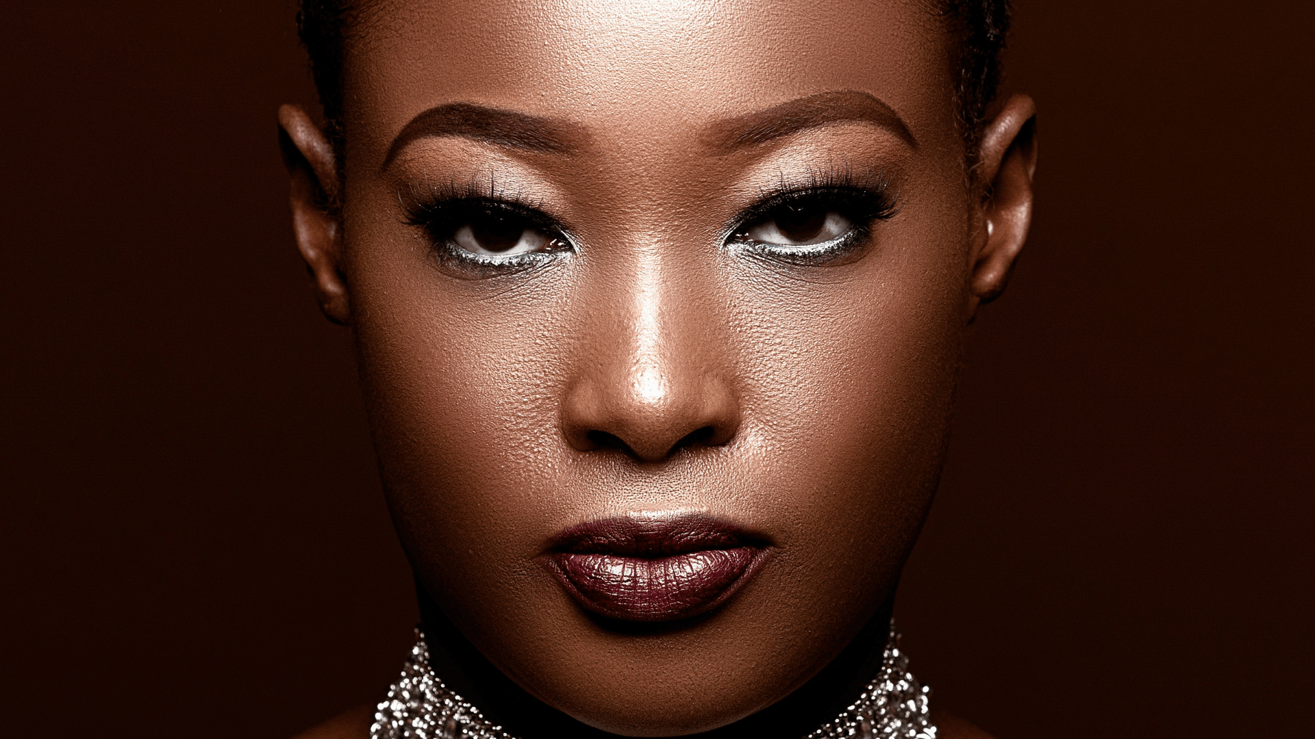 Best White Eyeliner for Waterline to Open Up Your Eyes!